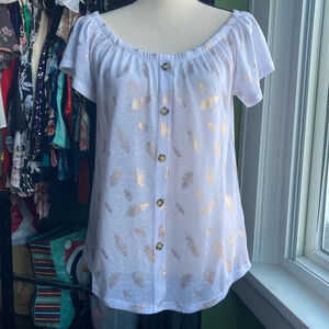 Women's Urbanology Top Size L White Gold Feather Print Button Down